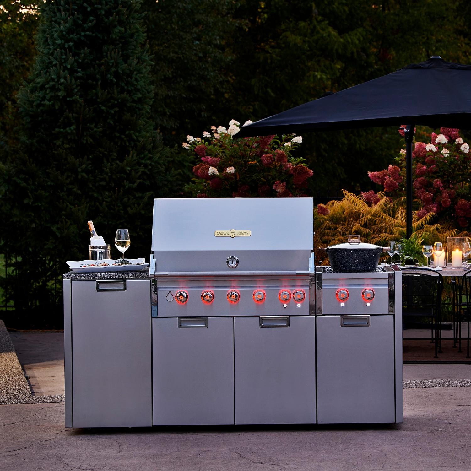 Crown Verity Infinite Series 24 Inch 3 Burner Modular Freestanding Natural Gas Grill with Light Package