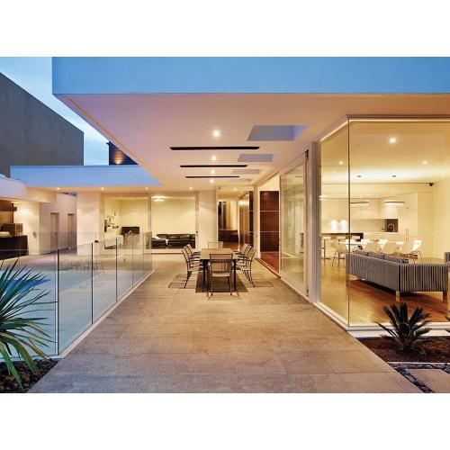 Heatstrip Classic Slimline 70 Inch 3200W Electric Infrared Patio Heater   240V   Black