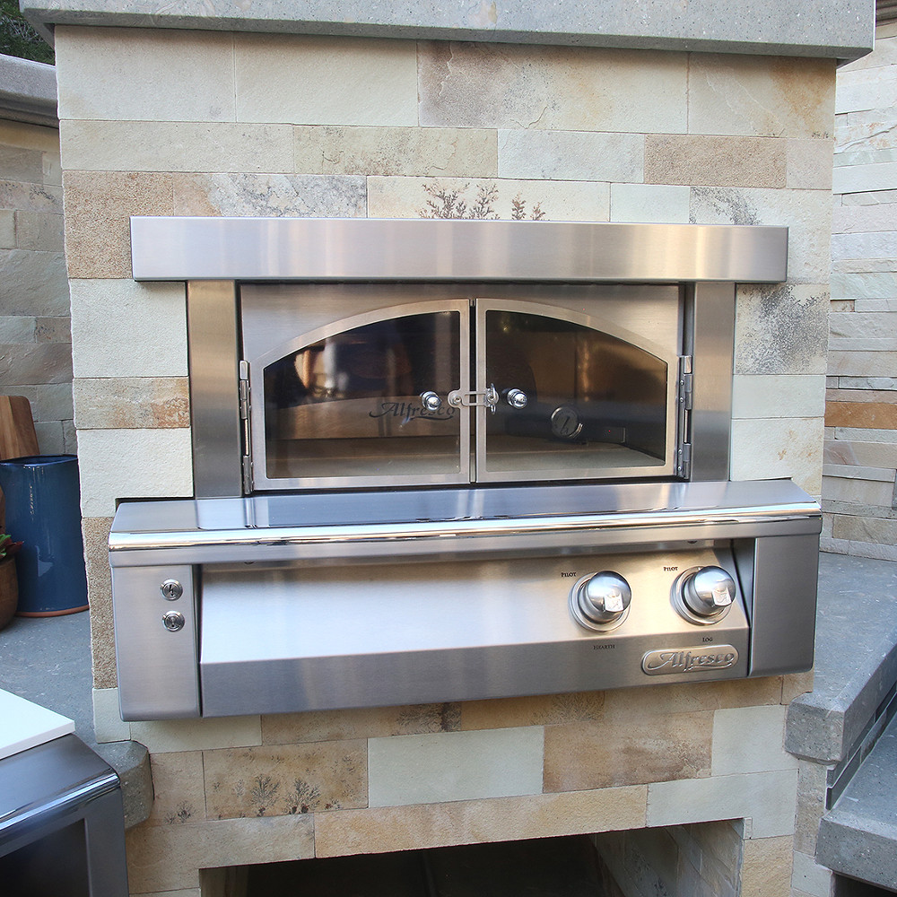 Alfresco Grills 30 Inch Built In Natural Gas Outdoor Pizza Oven   Raspberry Red