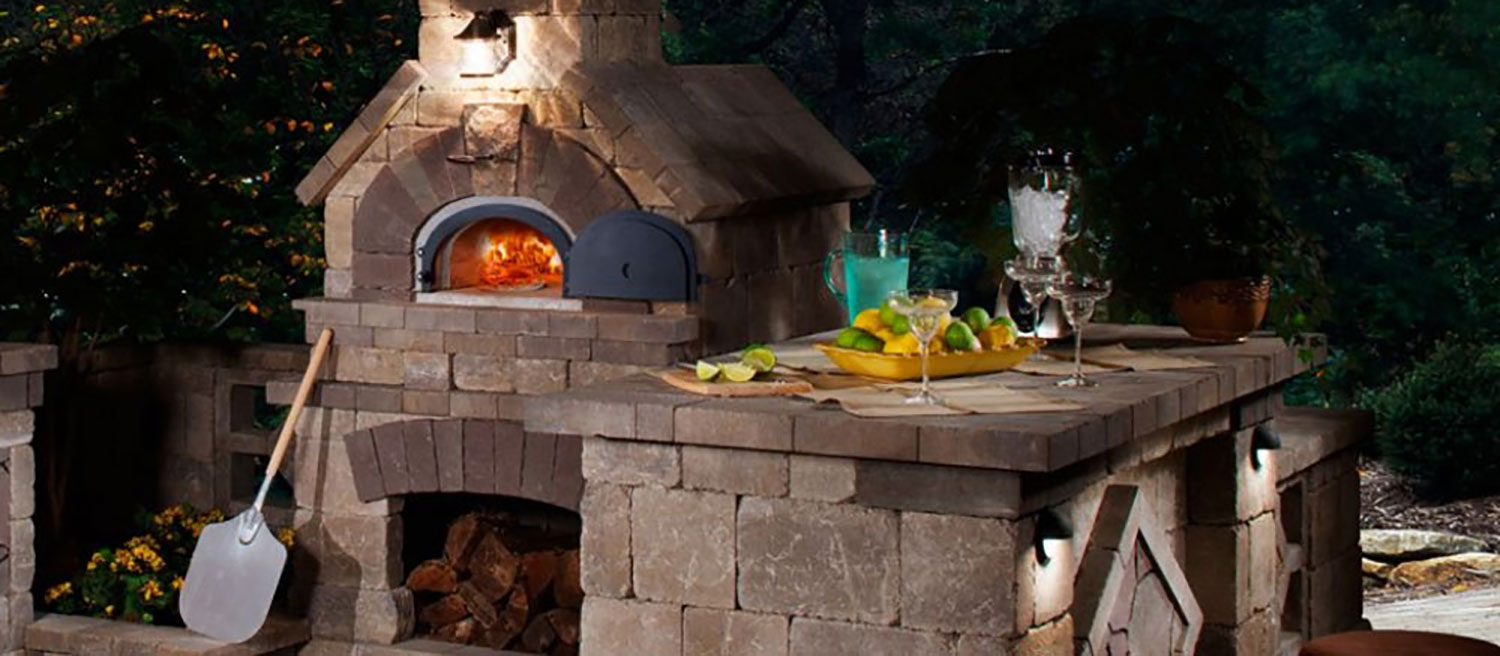 https://cdn.bbqgrills.com/images/information/8/images/Chicago-Brick-Oven-CBO-500-DIY-Pizza-Oven-Kit-Expert-Review-Home-Page-Banner-2.jpg