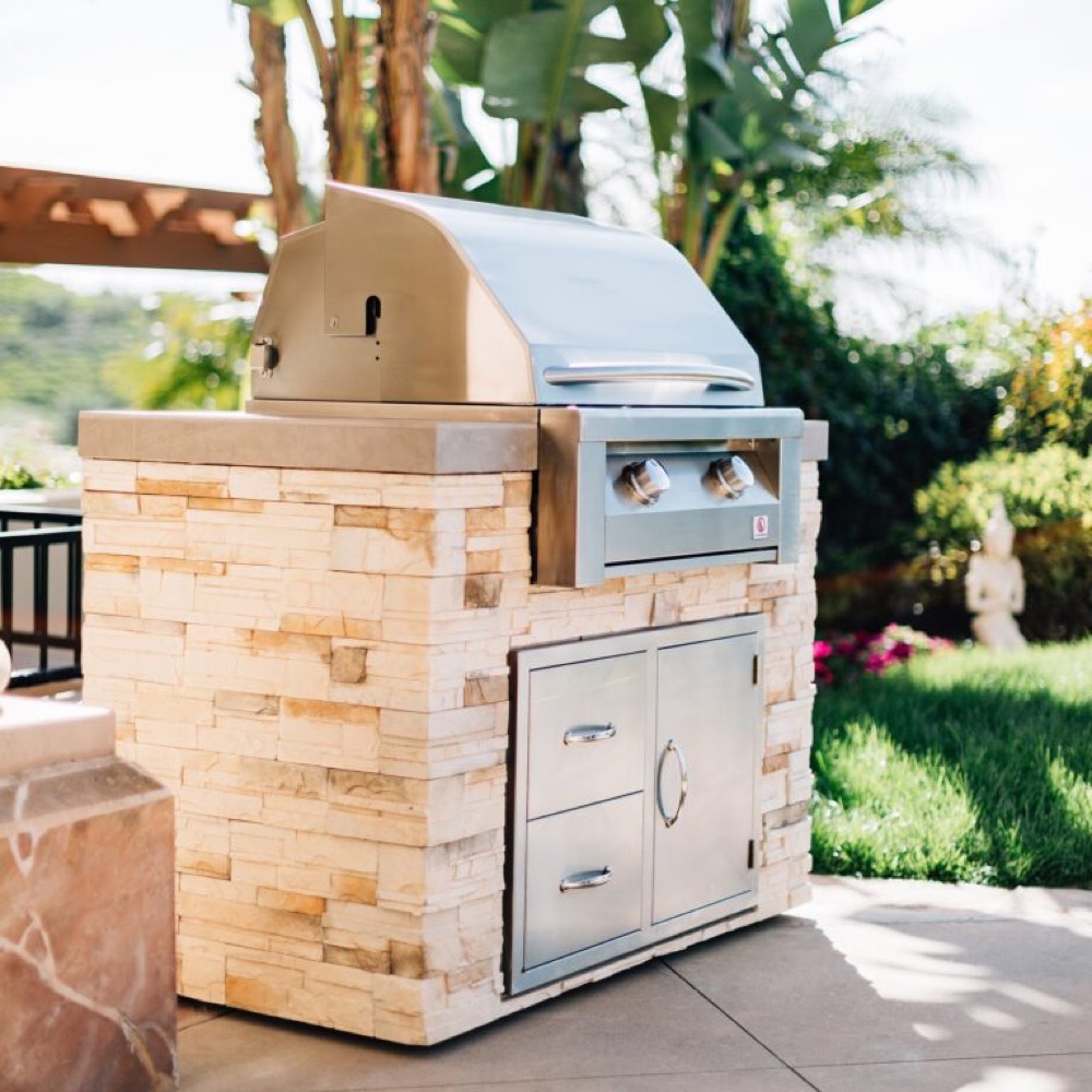 Summerset Grills Resort Grill 30 Inch 2 Burner Built In Natural Gas Grill