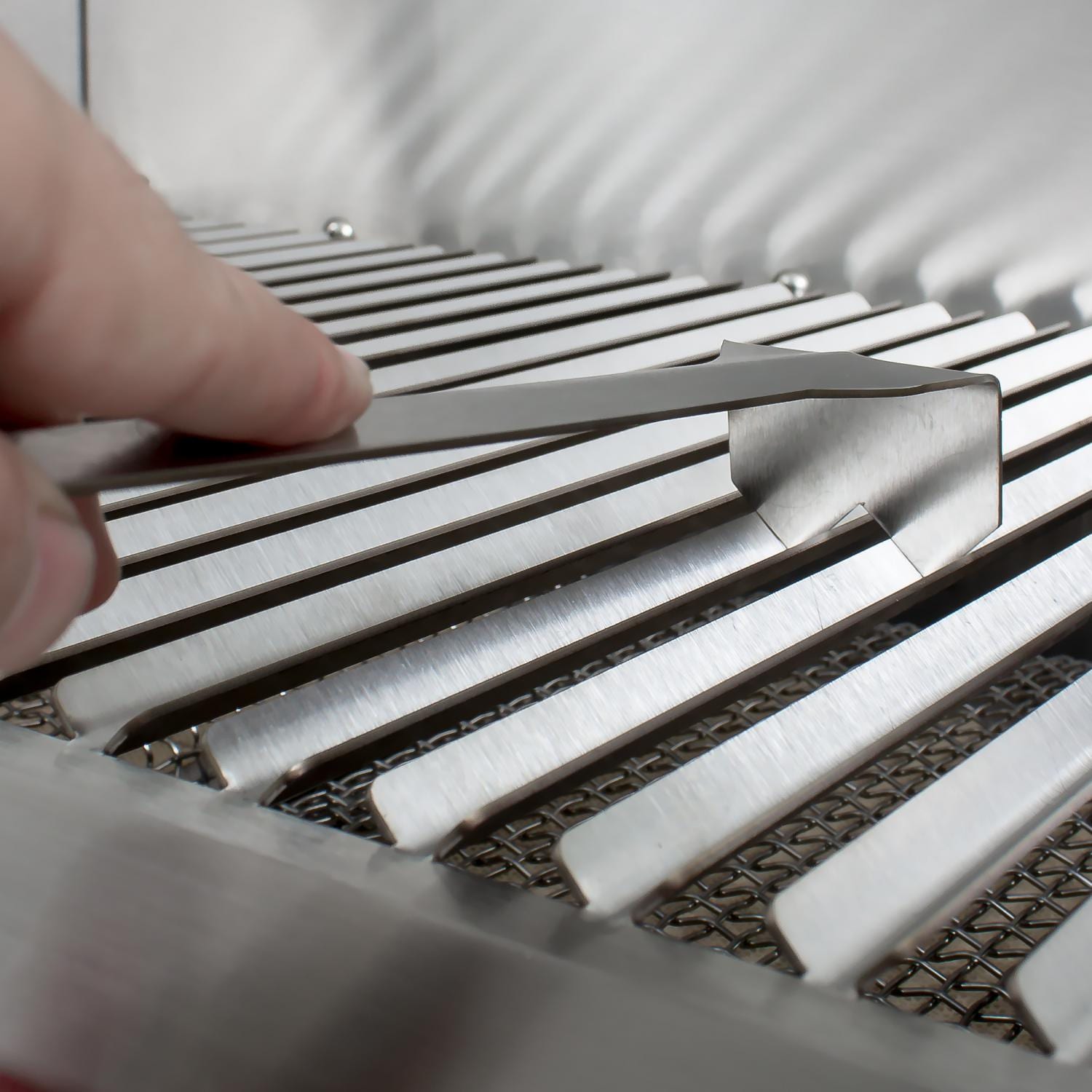 Solaire Stainless Steel Grid Scraper For All Solaire Grills 2006 And Later