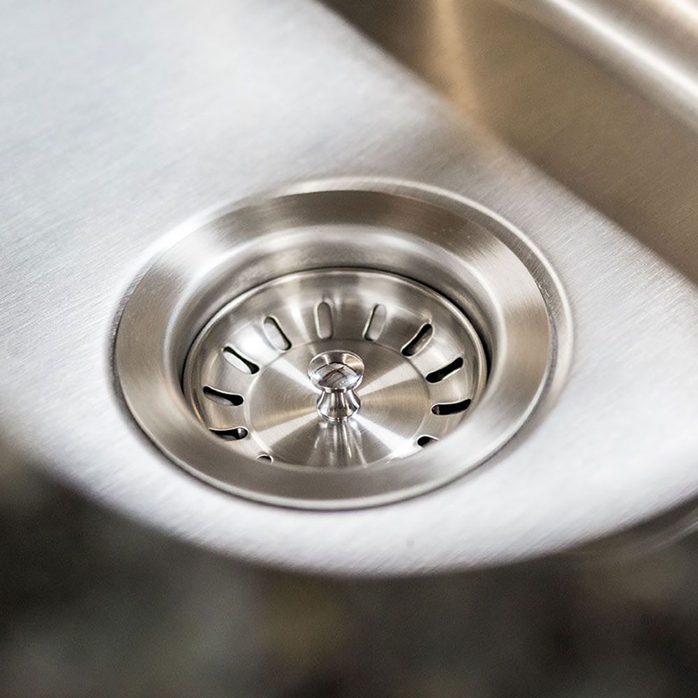 TrueFlame 19 Inch x 15 Inch Outdoor Rated Stainless Steel Single Bowl Undermount Sink with Gooseneck Hot and Cold Water