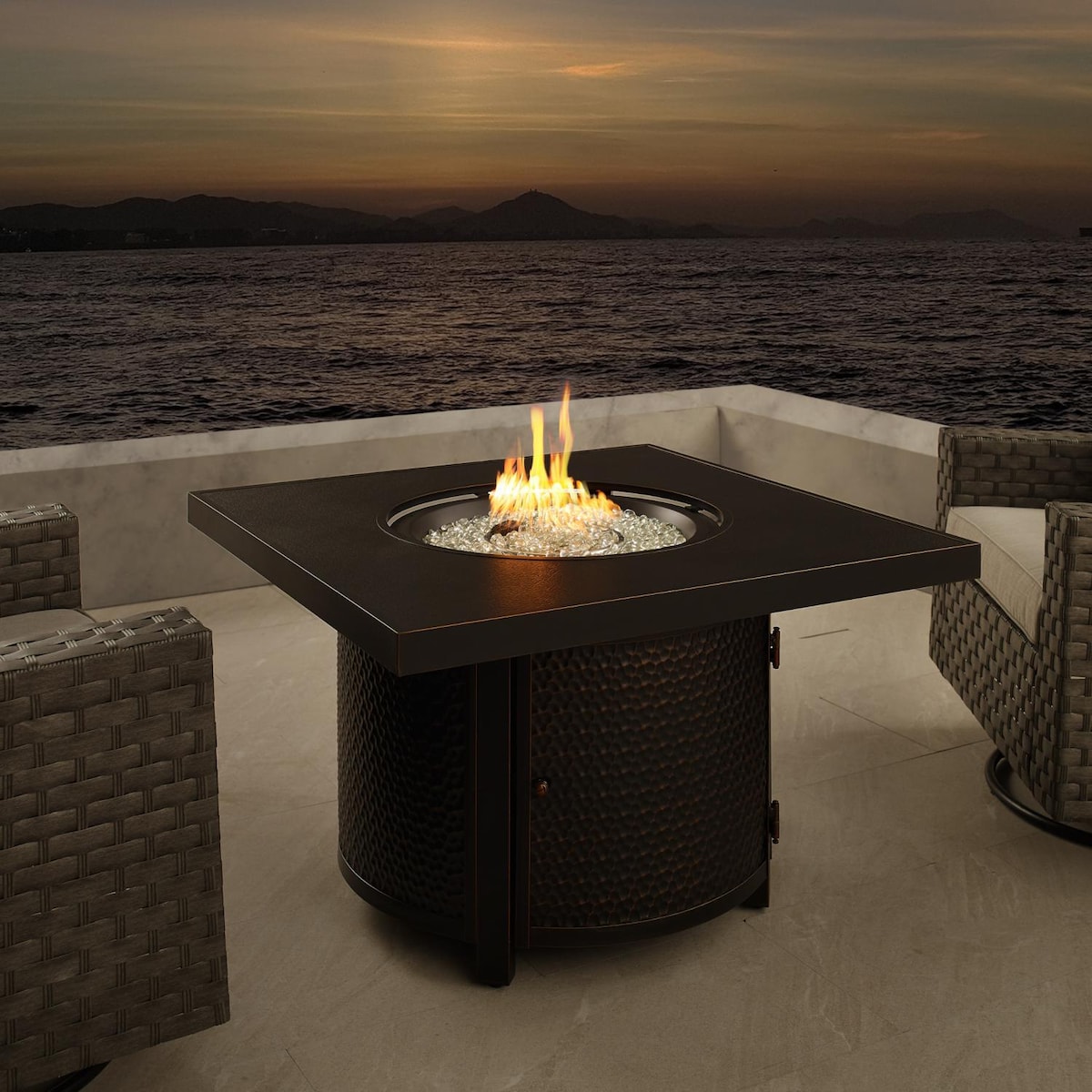 Fire Sense Yorke 40 Inch 55000 BTU Round Aluminum Propane Gas Fire Pit Table   Antique Bronze