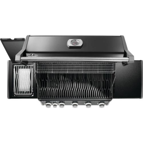 Napoleon Rogue PRO 625 Natural Gas Grill with Infrared Side Burner   Black