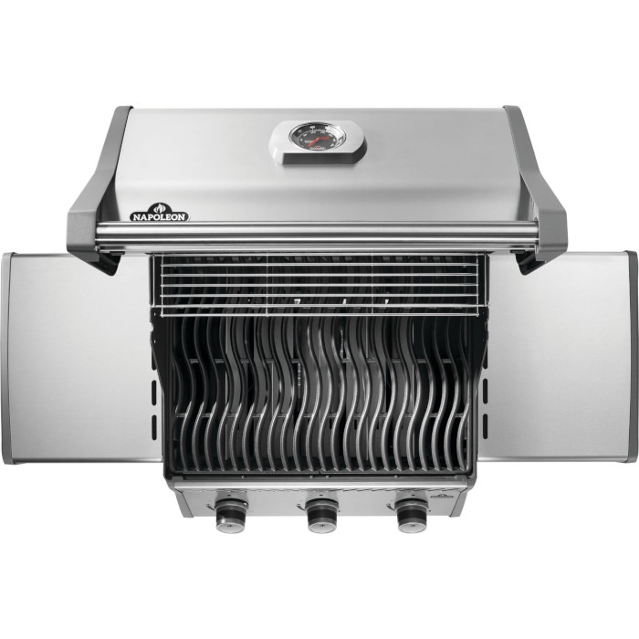 Napoleon Rogue 425 Propane Gas Grill   Stainless Steel