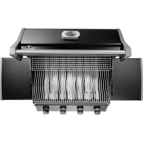 Napoleon Rogue 525 Natural Gas Grill with Stainless Steel Cooking Grids   Black