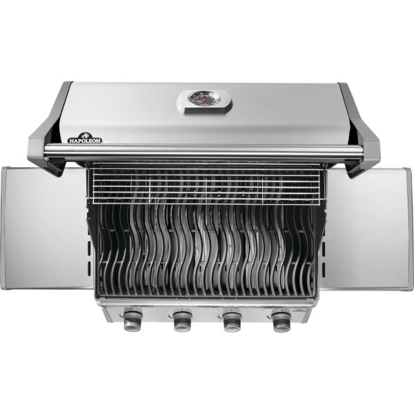 Napoleon Rogue 525 Propane Gas Grill   Stainless Steel