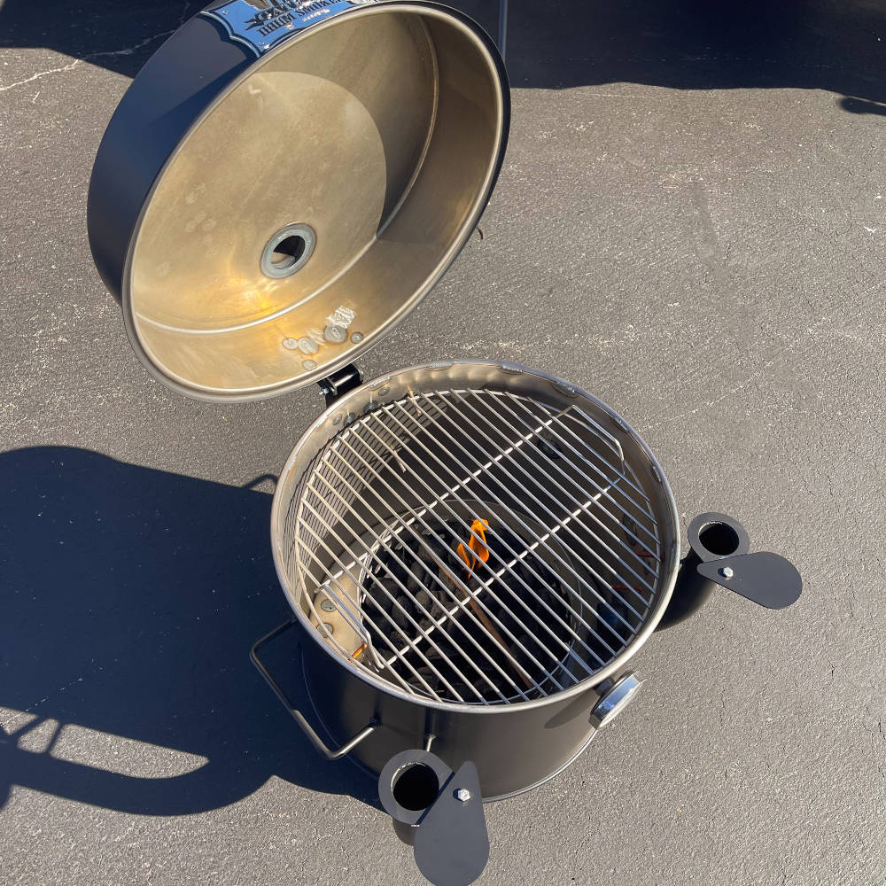 Gateway Drum Smokers 15 Gallon Go2 Charcoal BBQ Smoker  and  Grill   Matte Red