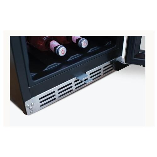  15 Inch Glass Window   32 Cu Ft