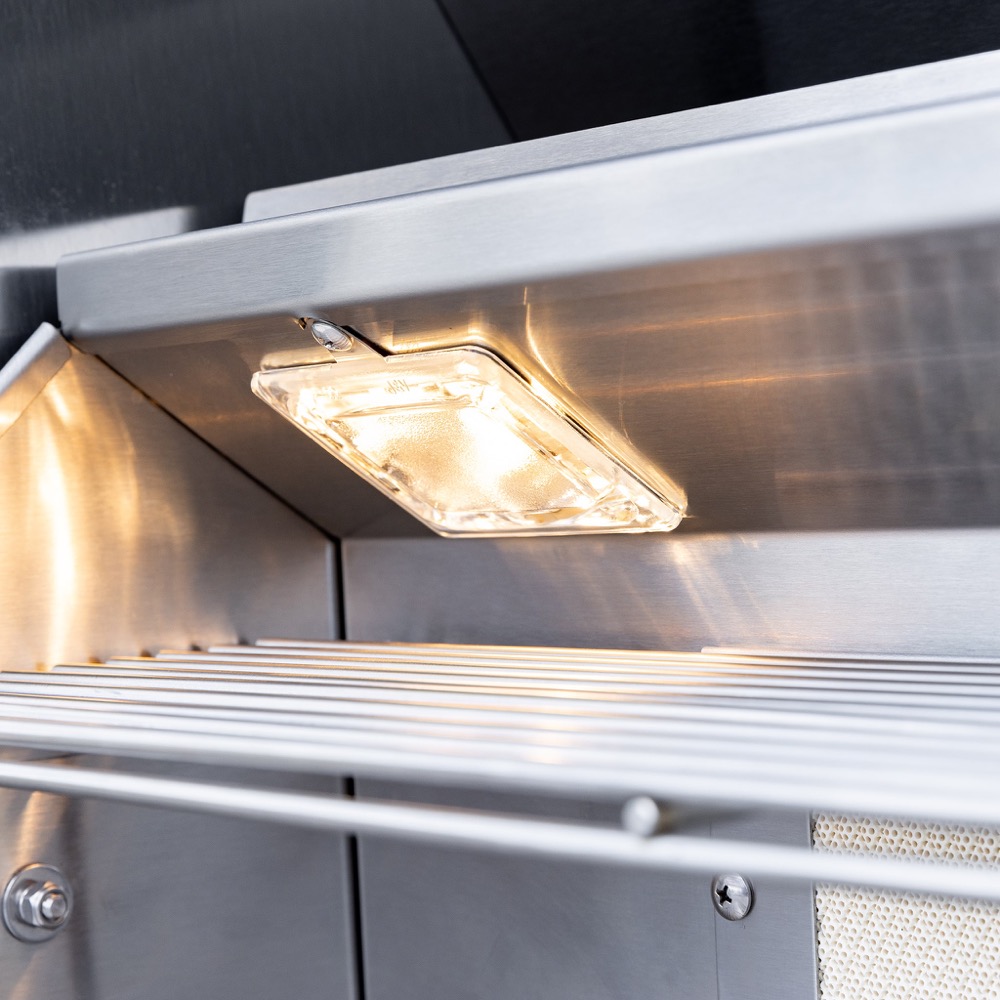 Summerset Grills Sizzler Pro 32 Inch 4 Burner Built In Natural Gas Grill with Rear Infrared Burner