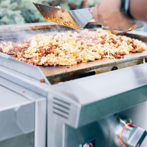 Summerset Grills Pro Series 30 Inch 2 Burner Built In Natural Gas Commercial Style Flat Top Griddle