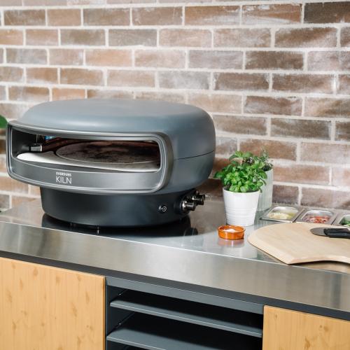 Everdure by Heston KILN R Series 2 Burner Natural Gas Powered Countertop Pizza Oven   Graphite