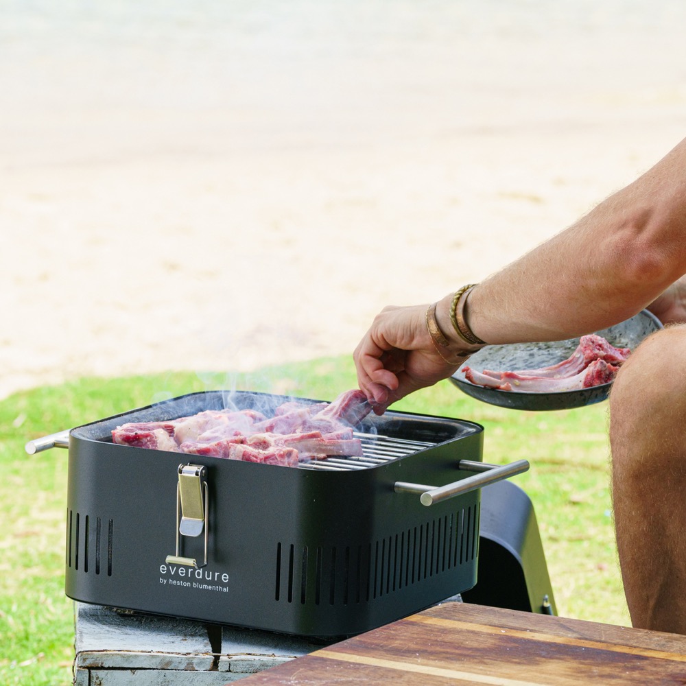 Everdure by Heston CUBE 17 Inch Portable Charcoal Grill   Black