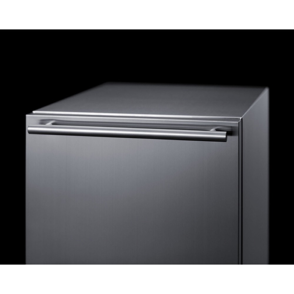 Summit 18 Inch 34 Cu Ft