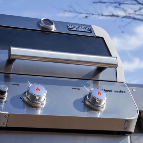Monument Grills Mesa 200 2 Burner Freestanding Propane Gas Grill with Clear View Lid   Stainless Steel