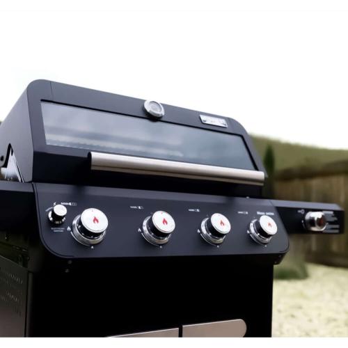 Monument Grills Mesa 425 4 Burner Freestanding Propane Gas Grill with Clear View Lid  and  Side Burner   Black