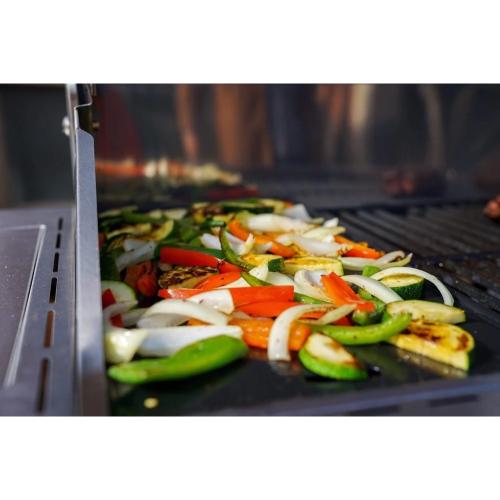Monument Grills 17 Inch Reversible Cast Iron Cooking Plate