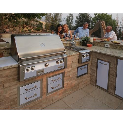 Alfresco Grills 65000 BTU Built In Propane Gas Versa Power Cooker   Signal White Gloss
