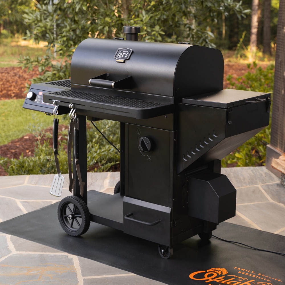 Oklahoma Joes Tahoma 900 Wi Fi Controlled Auto Feed Charcoal Smoker  and  Grill   2025 Model