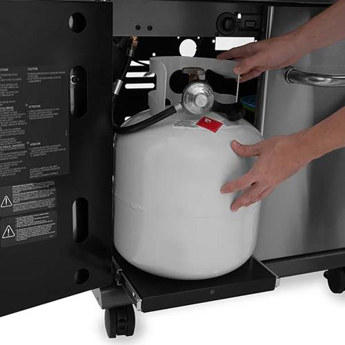 Broil King Regal S490 Pro 4 Burner Freestanding Propane Gas Grill with Rear Burner and Side Burner