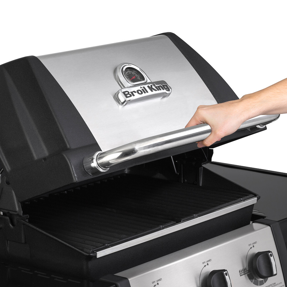 Broil King Monarch 320 3 Burner Freestanding Natural Gas Grill